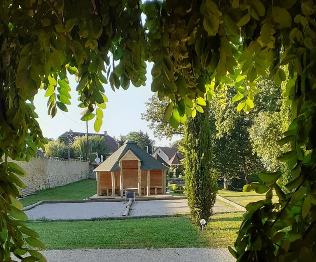 Les Gites Du Parc Mantoche Le Tonneau Exterior foto